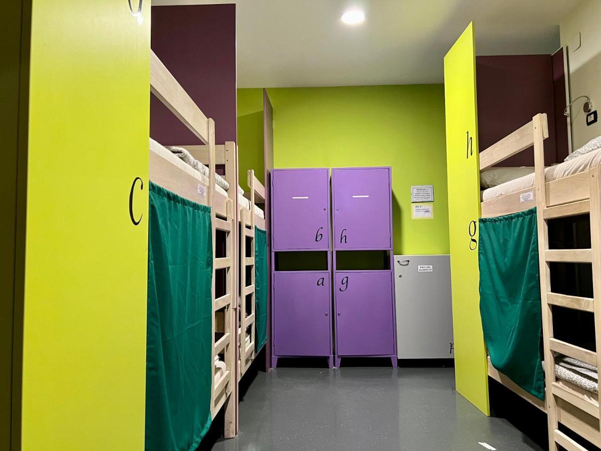 Himalayan Hostel Загреб Екстер'єр фото