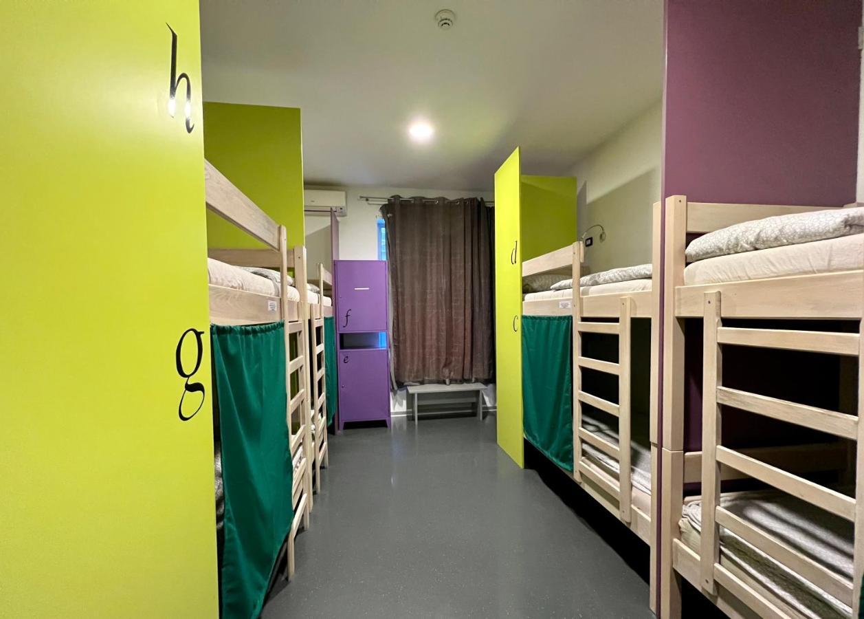 Himalayan Hostel Загреб Екстер'єр фото