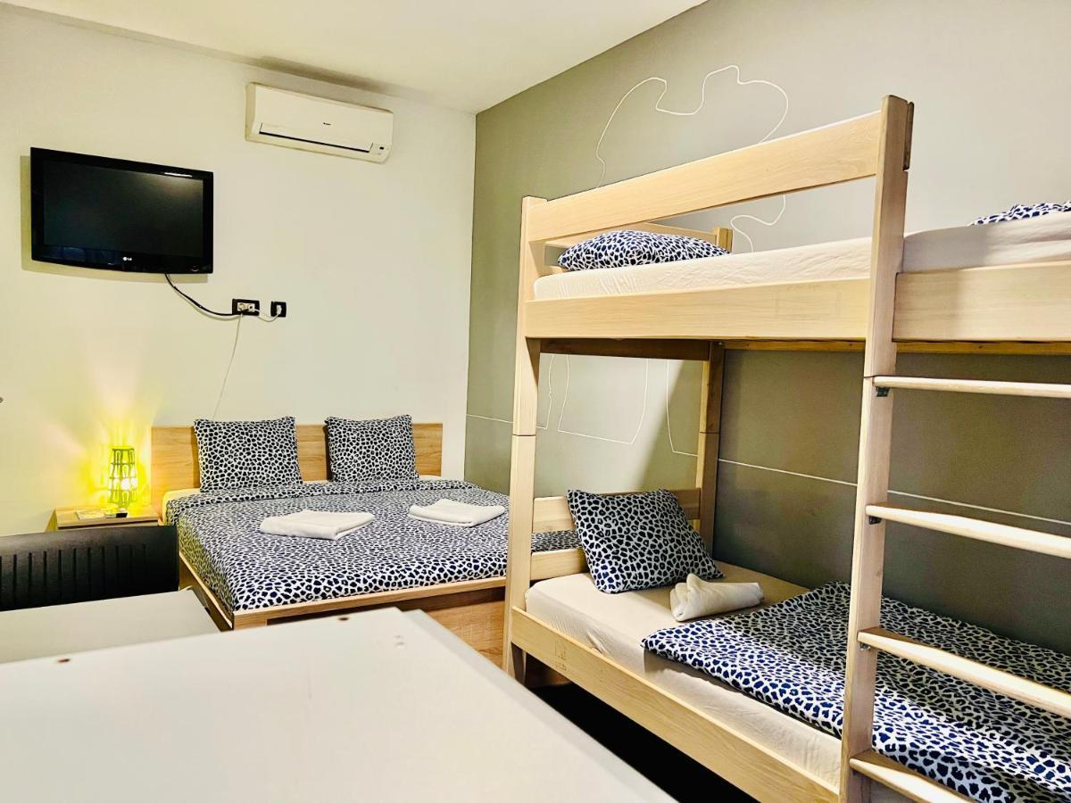 Himalayan Hostel Загреб Екстер'єр фото