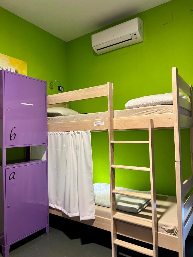 Himalayan Hostel Загреб Екстер'єр фото