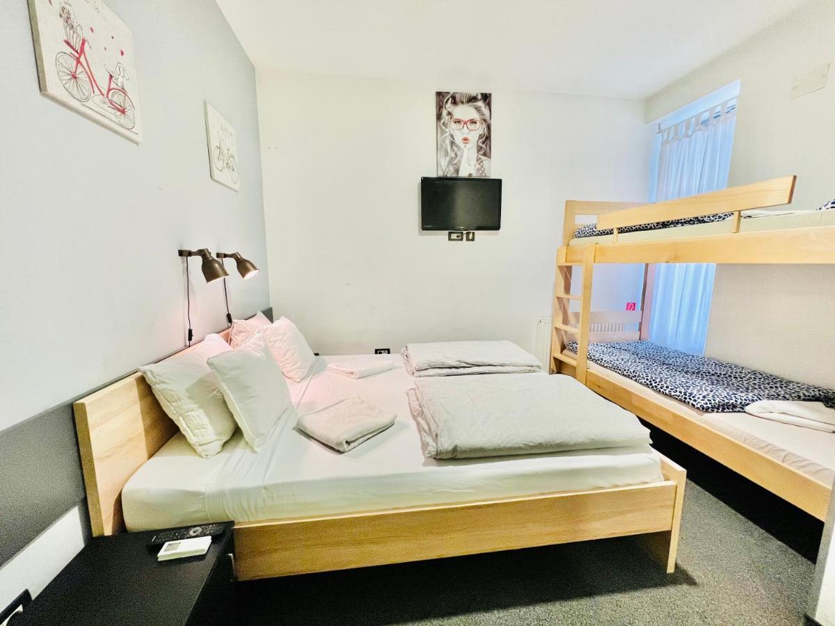 Himalayan Hostel Загреб Екстер'єр фото