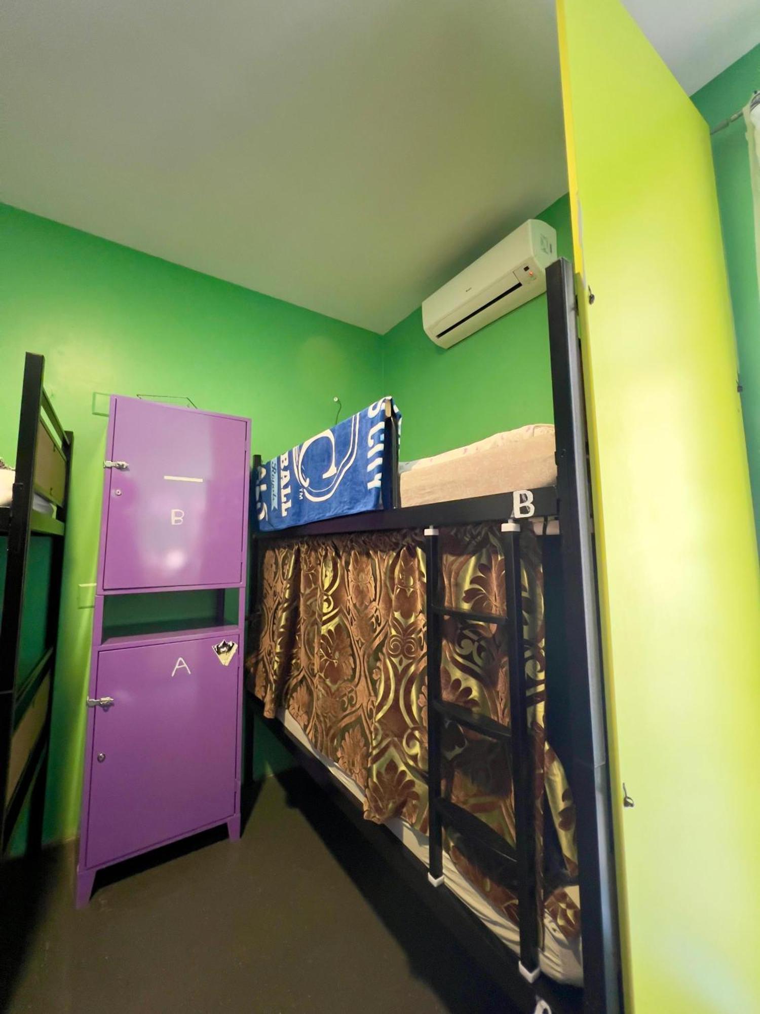 Himalayan Hostel Загреб Екстер'єр фото