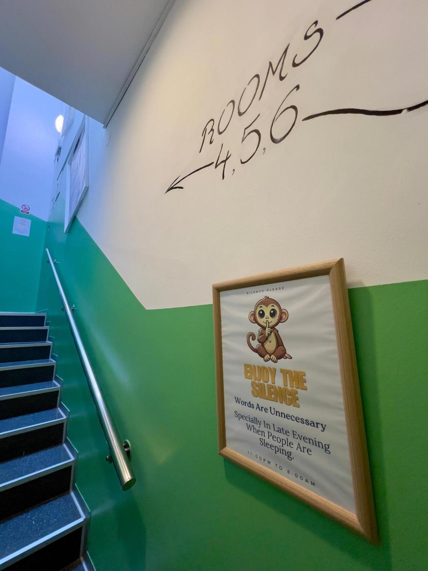 Himalayan Hostel Загреб Екстер'єр фото